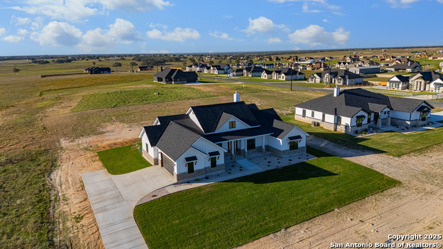 Image 4 of 47 For 162 Estates Dr