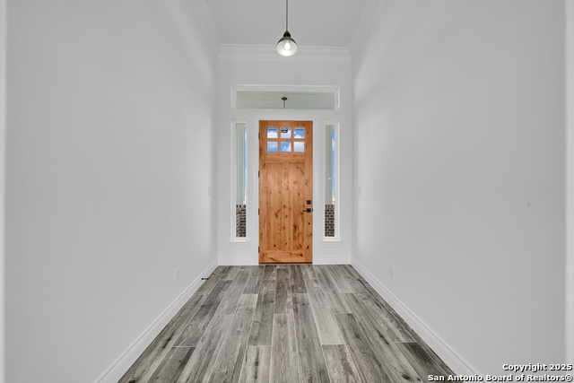 Image 5 of 47 For 162 Estates Dr