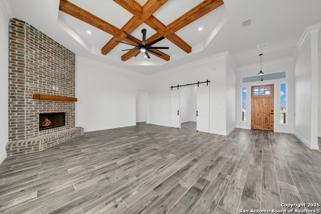 Image 8 of 47 For 162 Estates Dr