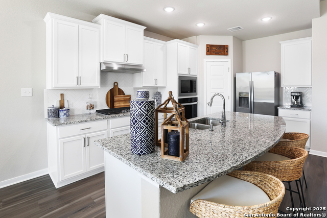 Image 17 of 37 For 315 Canton Chase