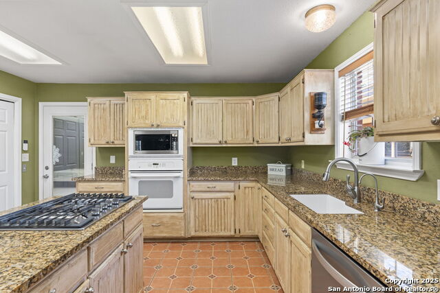 Image 18 of 50 For 4335 Mail Route