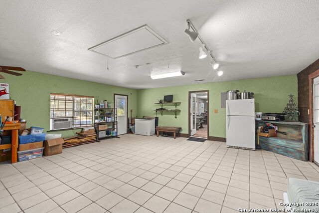 Image 30 of 50 For 4335 Mail Route