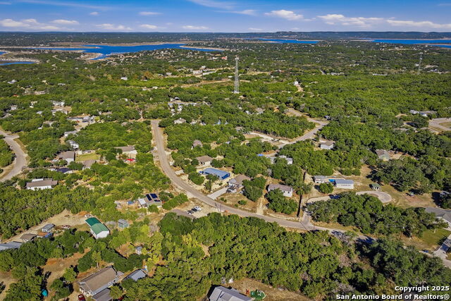 Listing photo id 13 for 354 Buck Run Pass