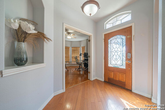 Image 13 of 50 For 19 Oak Mist