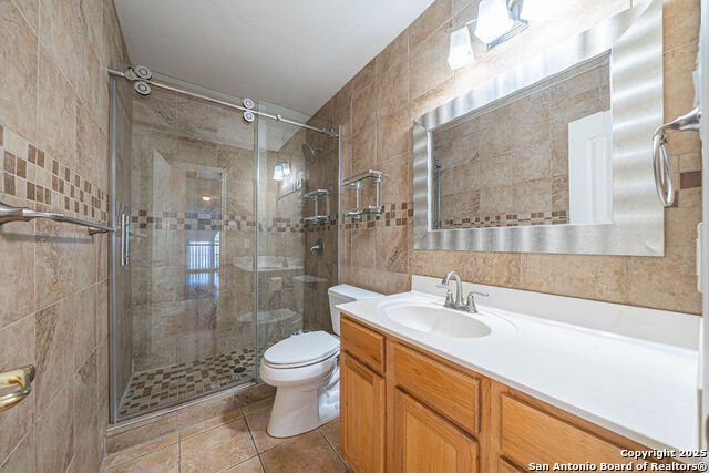 Image 20 of 50 For 19 Oak Mist