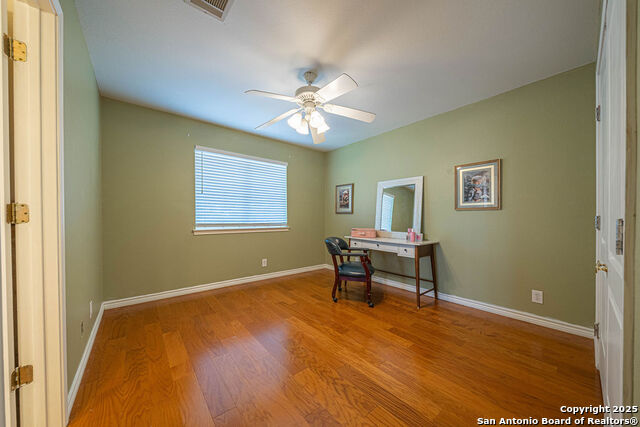 Image 23 of 50 For 19 Oak Mist