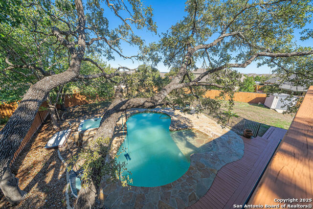 Image 36 of 50 For 19 Oak Mist