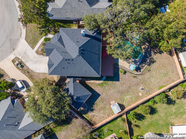 Image 46 of 50 For 19 Oak Mist