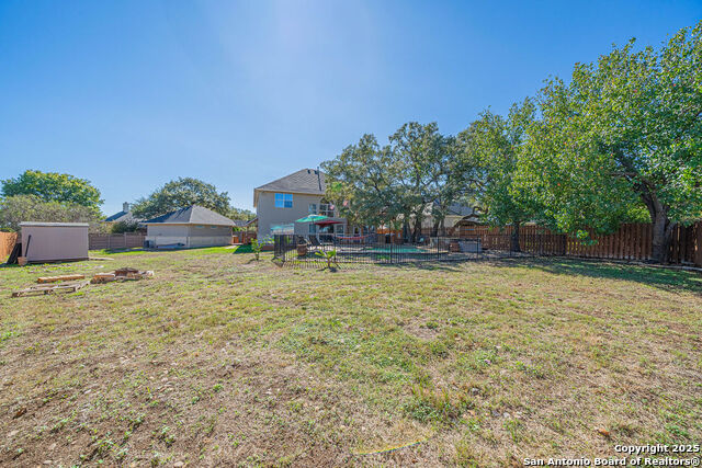 Image 48 of 50 For 19 Oak Mist