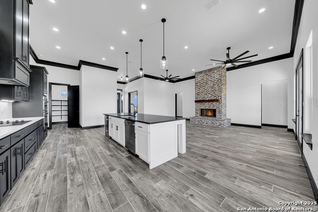 Image 16 of 47 For 158 Estates Dr