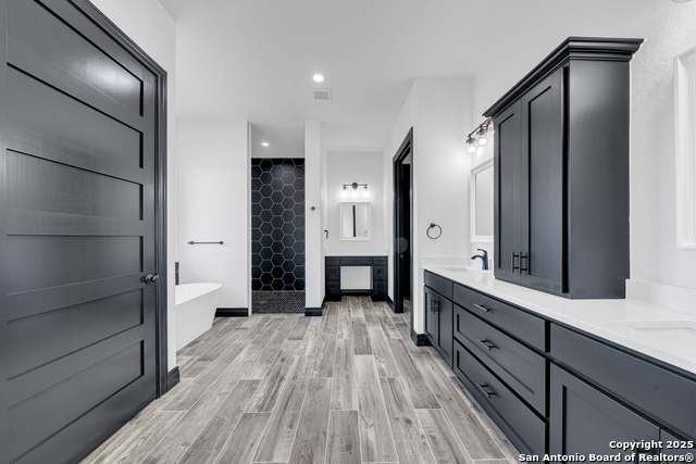 Image 23 of 47 For 158 Estates Dr