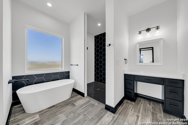 Image 25 of 47 For 158 Estates Dr