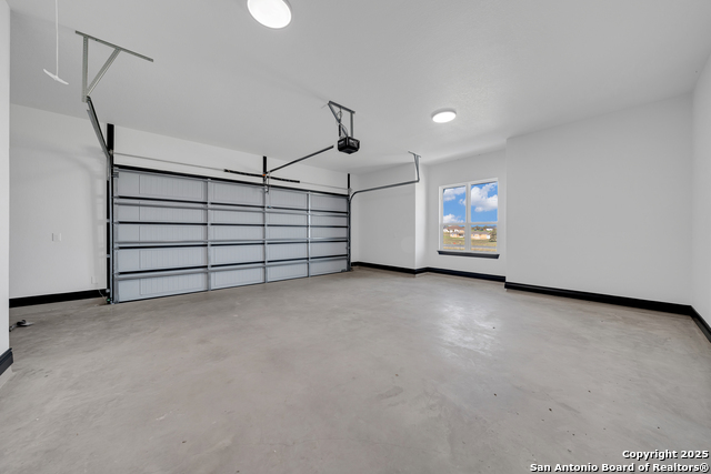 Image 39 of 47 For 158 Estates Dr