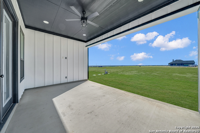 Image 44 of 47 For 158 Estates Dr