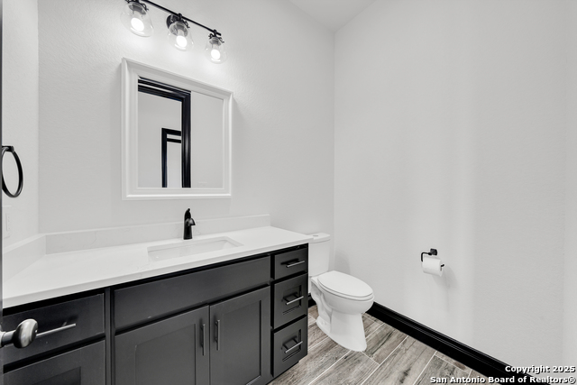 Image 7 of 47 For 158 Estates Dr