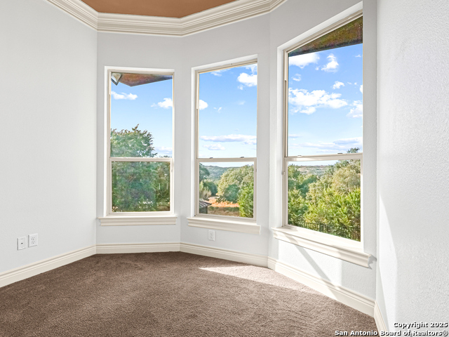 Image 31 of 77 For 1188 River Chase