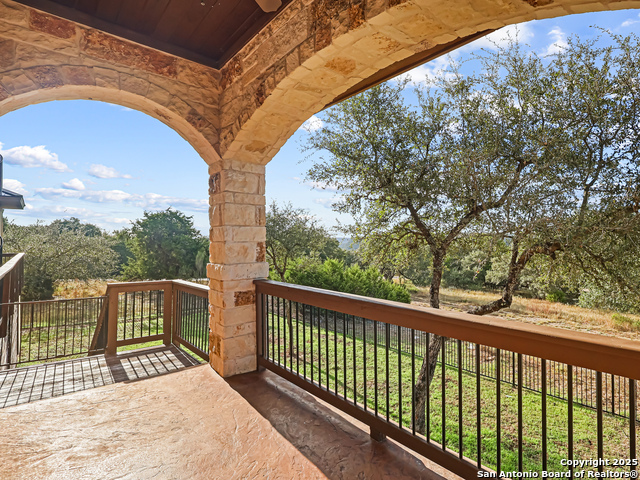 Image 44 of 77 For 1188 River Chase