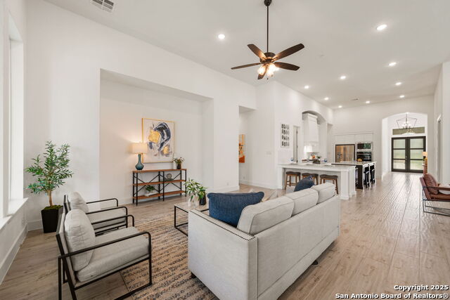 Image 10 of 72 For 220 Corazon  