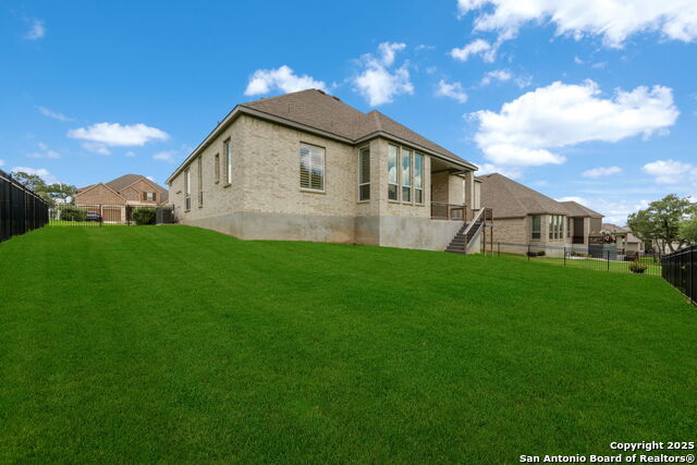 Image 41 of 72 For 220 Corazon  