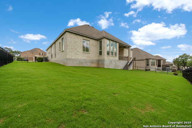 Image 42 of 72 For 220 Corazon  