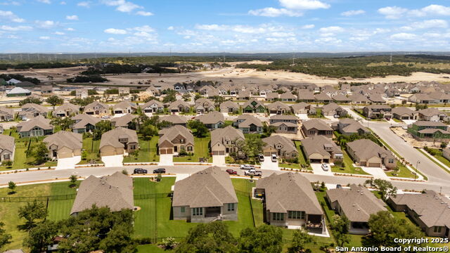 Image 68 of 72 For 220 Corazon  