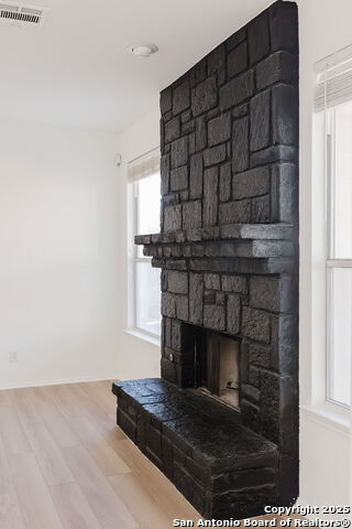 Image 39 of 44 For 8347 Piney Wood