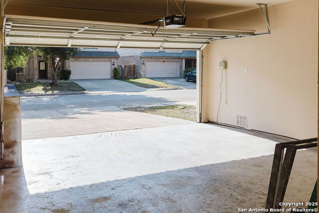 Image 44 of 44 For 8347 Piney Wood