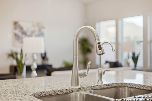 Image 15 of 42 For 10259 Juniper Oaks