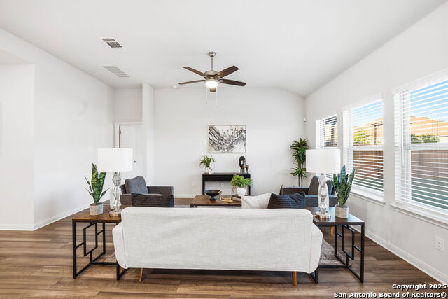 Image 20 of 42 For 10259 Juniper Oaks