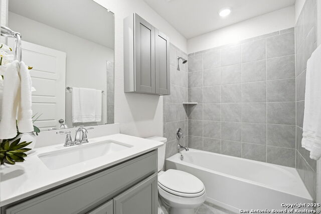 Image 33 of 42 For 10259 Juniper Oaks