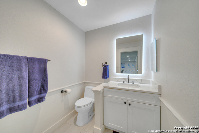 Image 10 of 50 For 605 Squires  