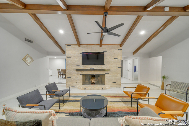 Image 24 of 50 For 605 Squires  