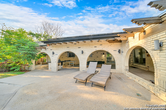 Image 42 of 50 For 605 Squires  