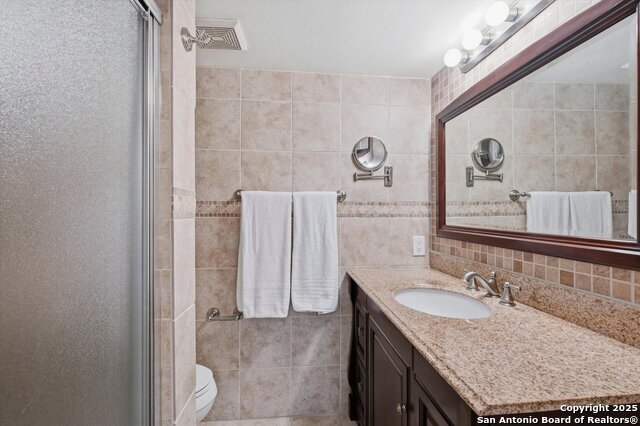 Image 16 of 21 For 7500 Callaghan Apt 337