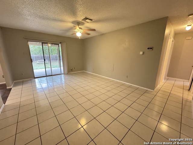 Image 2 of 11 For 3819 Pipers Meadow