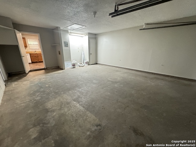 Image 9 of 11 For 3819 Pipers Meadow