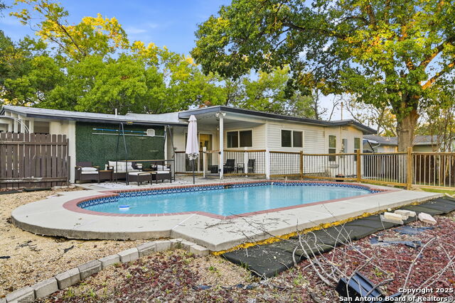 Image 24 of 25 For 2822 Knight Robin