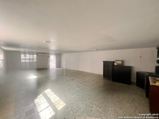 Image 4 of 9 For 1817 1-2 Lincoln St