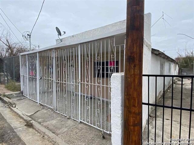 Image 8 of 9 For 1817 1-2 Lincoln St