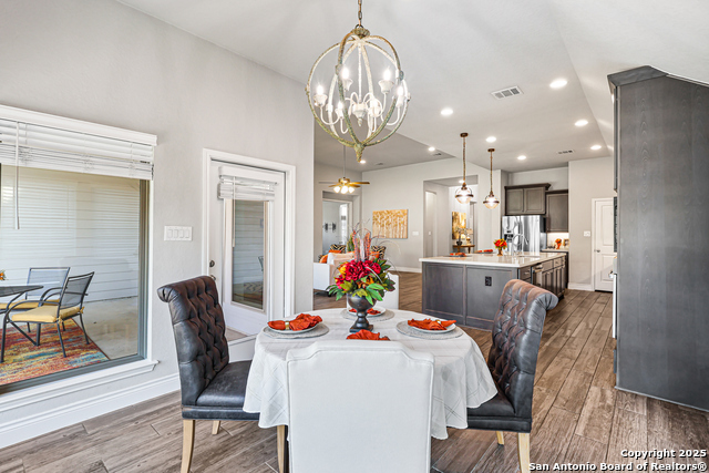 Image 10 of 33 For 9131 Red Pony Dr