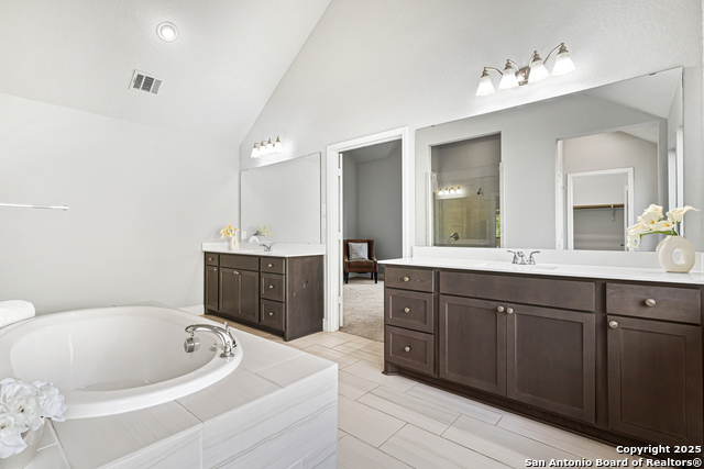 Image 19 of 33 For 9131 Red Pony Dr