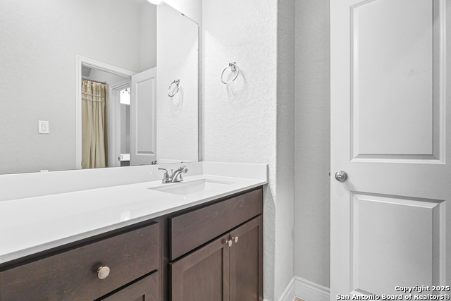 Image 23 of 33 For 9131 Red Pony Dr