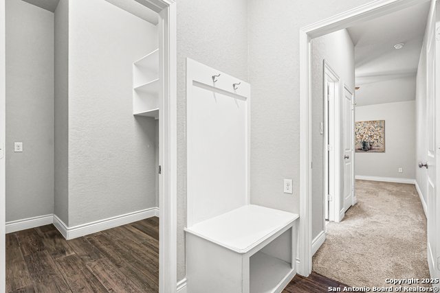 Image 25 of 33 For 9131 Red Pony Dr