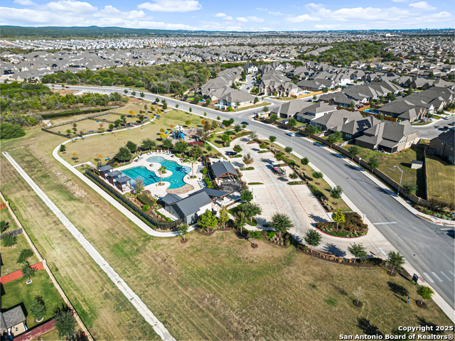 Image 4 of 33 For 9131 Red Pony Dr