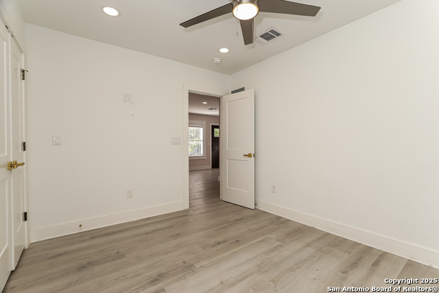 Image 9 of 16 For 120 Magnolia E 202