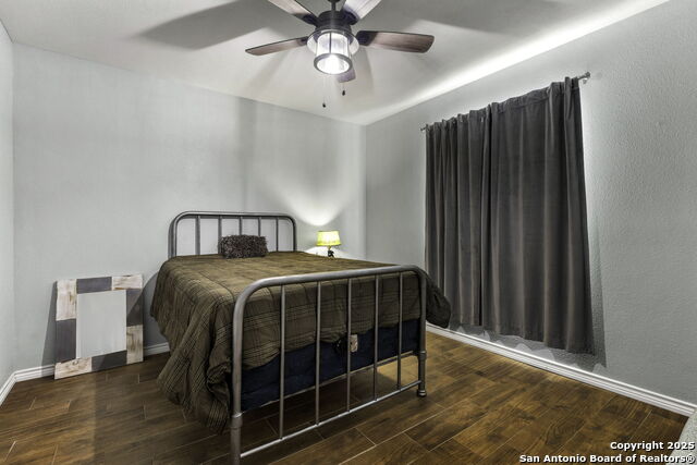 Image 18 of 48 For 218 Mountain Side