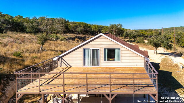 Image 27 of 48 For 218 Mountain Side