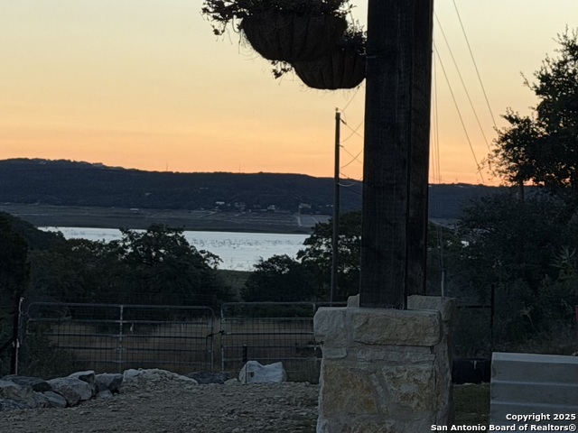 Image 43 of 48 For 218 Mountain Side