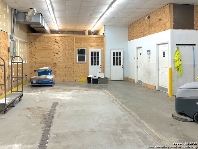 Image 8 of 29 For 616 Us Highway 181