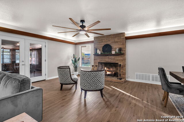 Image 38 of 72 For 212 Atwater